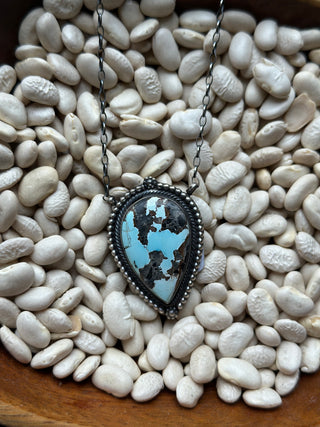 The Golden Teardrop Necklace