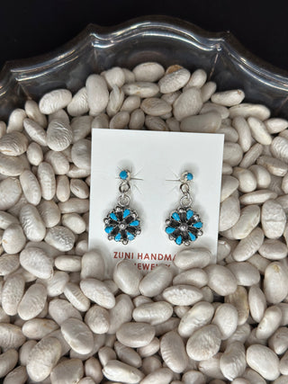 The Mini Cluster Dangles