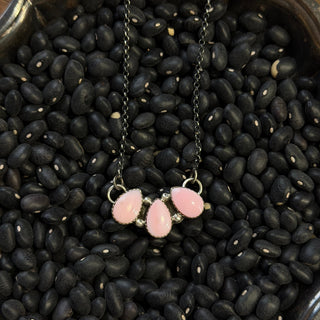 The Pink Conch Teardrop Necklace