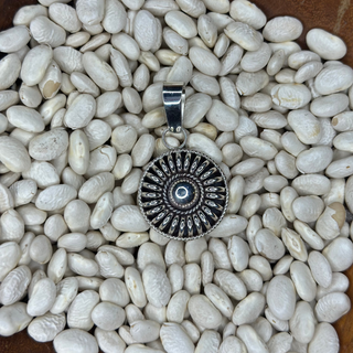 The Floria Pendant