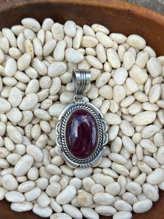 The Mauve Pendant