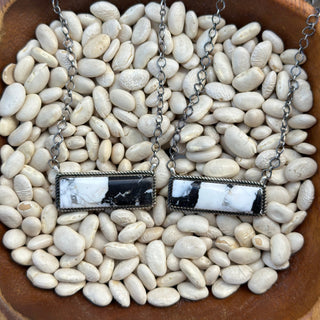 The Speckled Bar Necklace