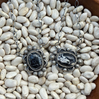 The Speckled Necklace