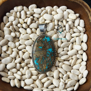 The Chippy Pendant