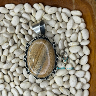 The Jasper Pendant
